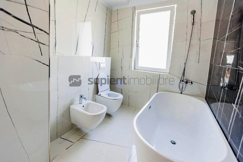 Penthouse cu 3 camere in bloc nou, Iosia - Poză 3