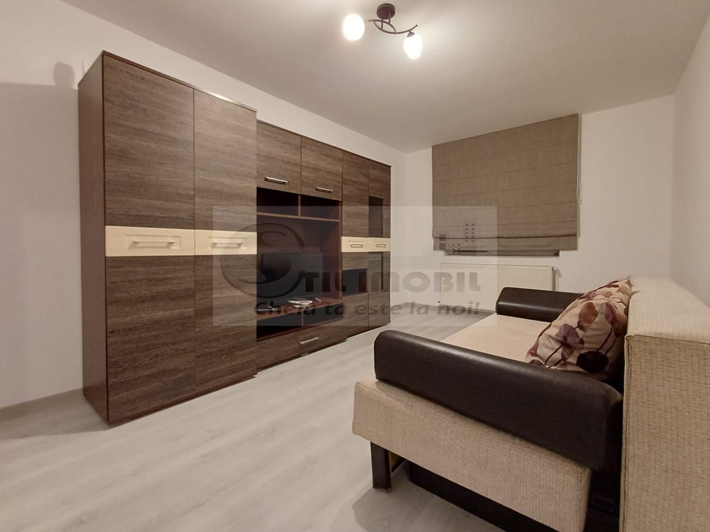 Apartament 3 camere Decomndat RENOVAT–  vis-a-vis de Palas Mall - Poză 5