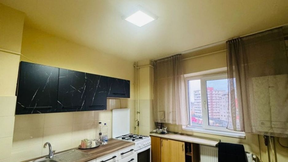 Apartament spațios de Închiriat 2 Camere, Et 6/8,  Intim Spitalul Arad - Poză 4