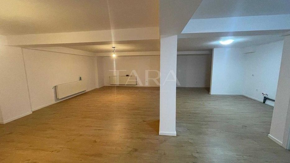 Apartament finisat 100 mp, cu intrare separată, Baciu, zona Primăriei - Poză 1