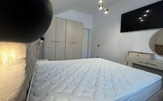 Apartament premium 3 camere + terasa Podul de Fier - Poză 3