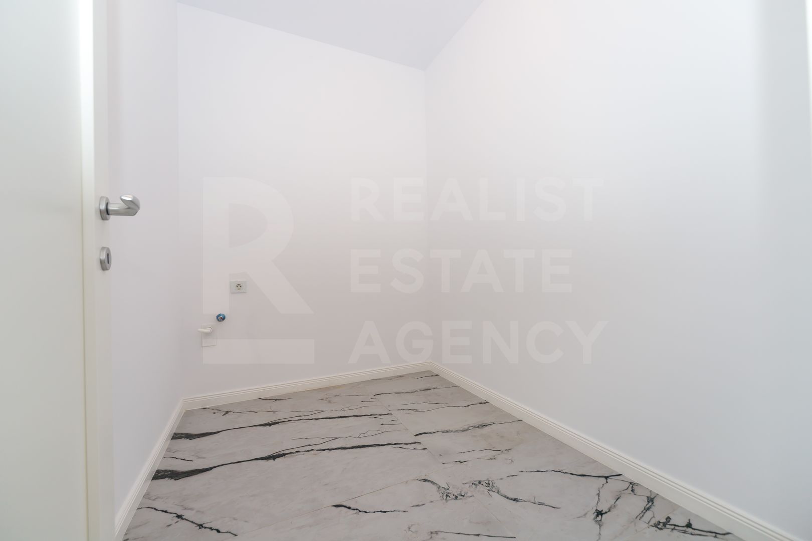 Apartament cu 2 camere, Becali Imobiliare, București, Pipera - Poză 10