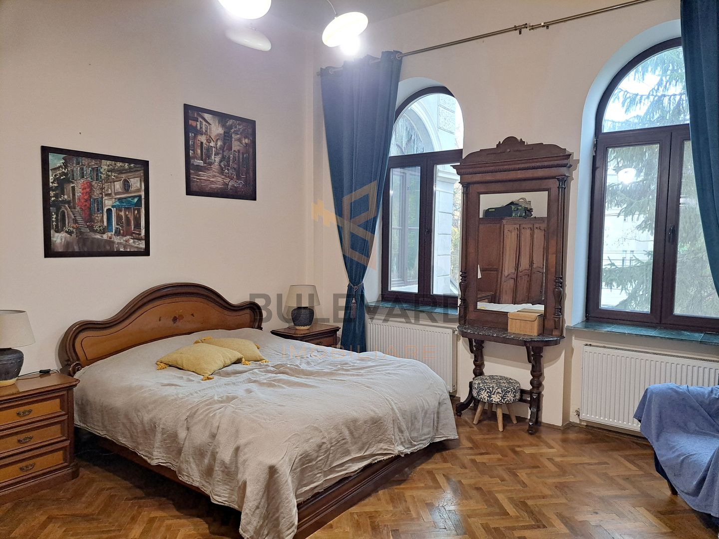 Apartament 2 camere la casa, curte si garaj! zona centrala! - Poză 5