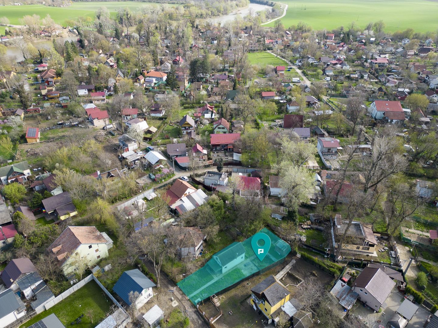 Casă cu mansardă la 3 insule - Poză 1