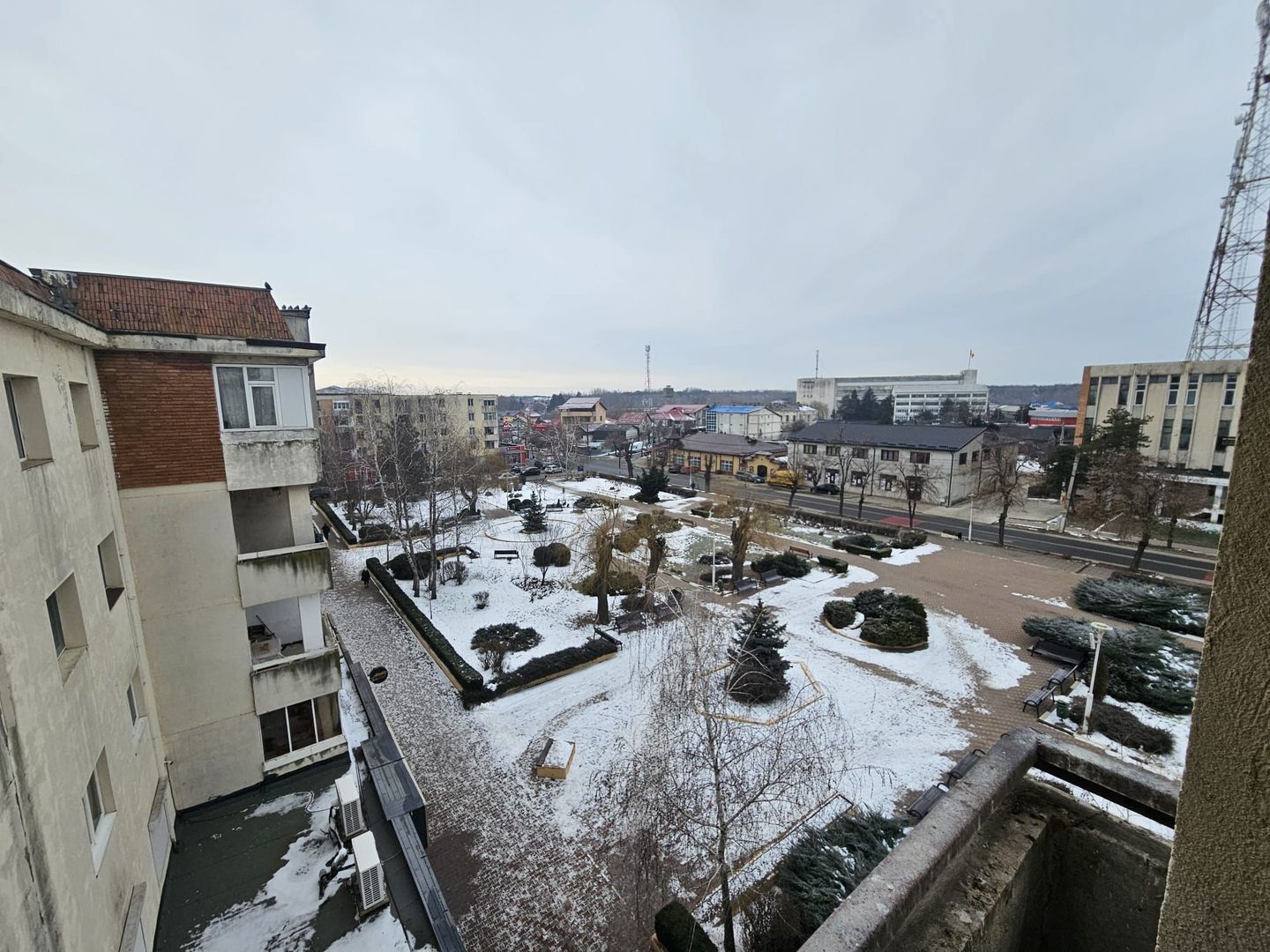 Apartament 3 camere, Ultracentral, Costesti - Poză 4