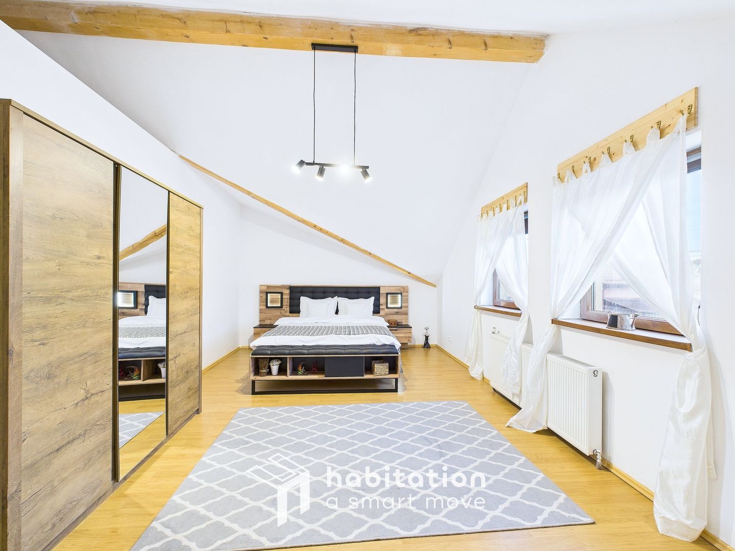 Casă individuală cu spațiu amplu și liniște absolută în Ghiroda - Poză 21