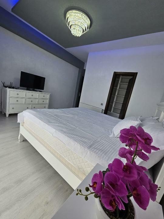 Inchiriez apartament zona Palatul  Parlamentului, Marriott, Catedrala Neamului. - Poză 5