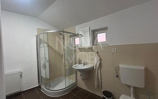 Casa de vanzare 200 mp cu spatiu comercial la parter, strada Lunga - Poză 16