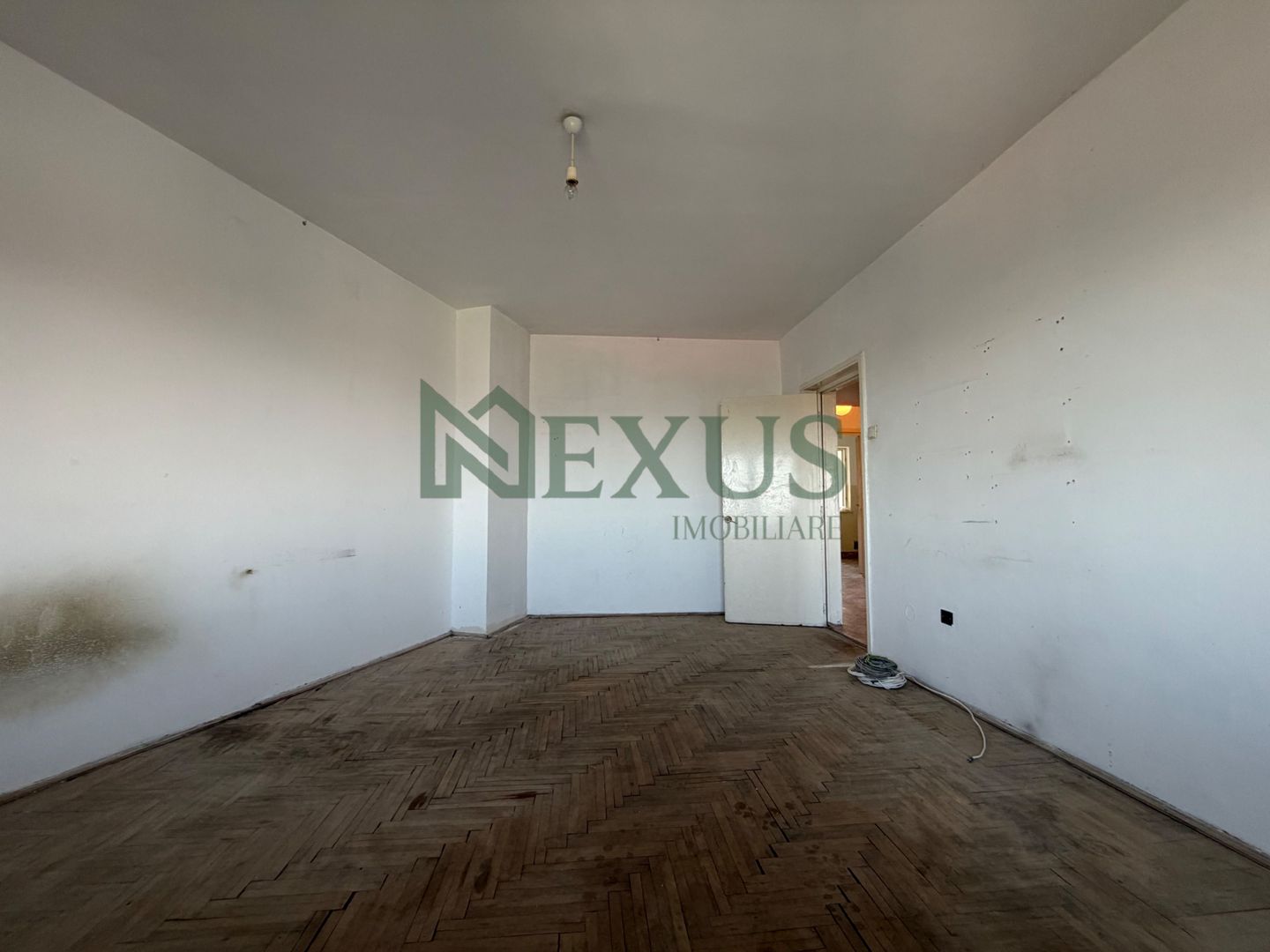 Apartament 2 camere decomandat ultracentral de Vanzare - Poză 5