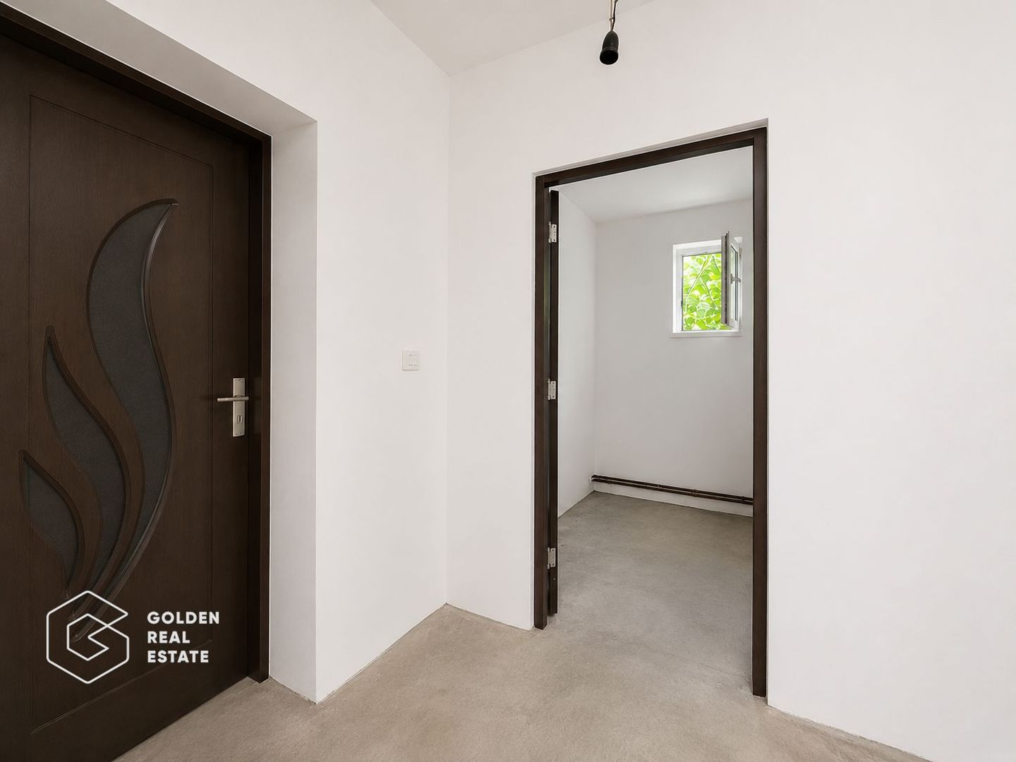 Casa cu teren de 1224 mp, localitatea Baratca - Poză 15