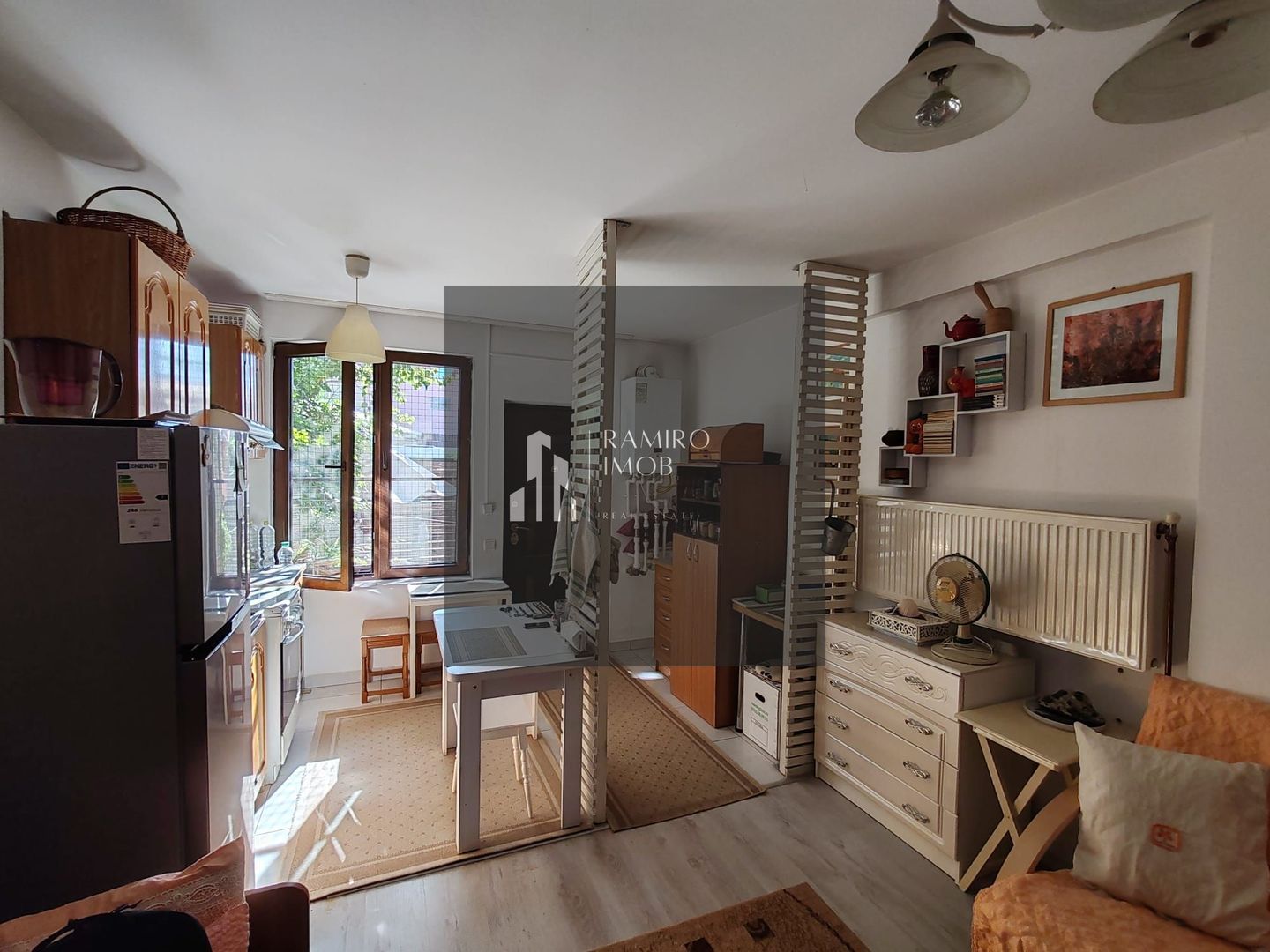 APARTAMENT 2 CAMERE IN VILA /CURTE, TITAN/INDUSTRIILOR, CENTRALA - Poză 3