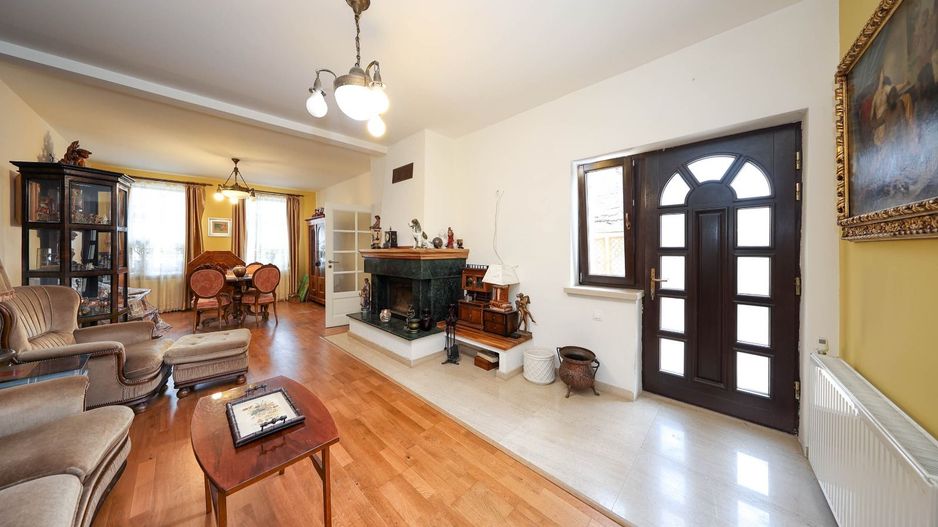 Casă deosebită de vânzare în centrul Brașovului - Poză 19