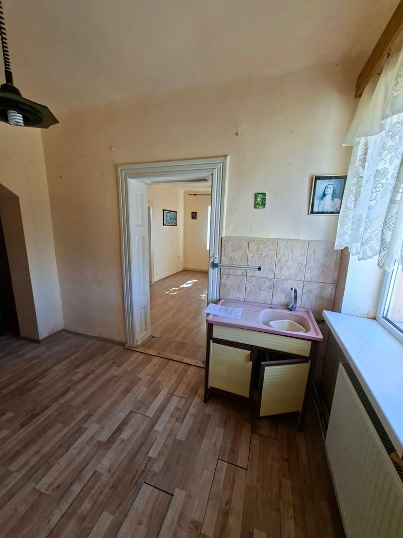 Apartament 2 camere la casa in imobil cu 2 apartamente - Poză 11