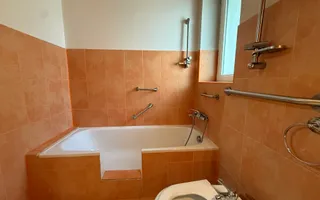 Apartament 4 camere, parter inalt zona Punctele Cardinale - Central - Poză 12