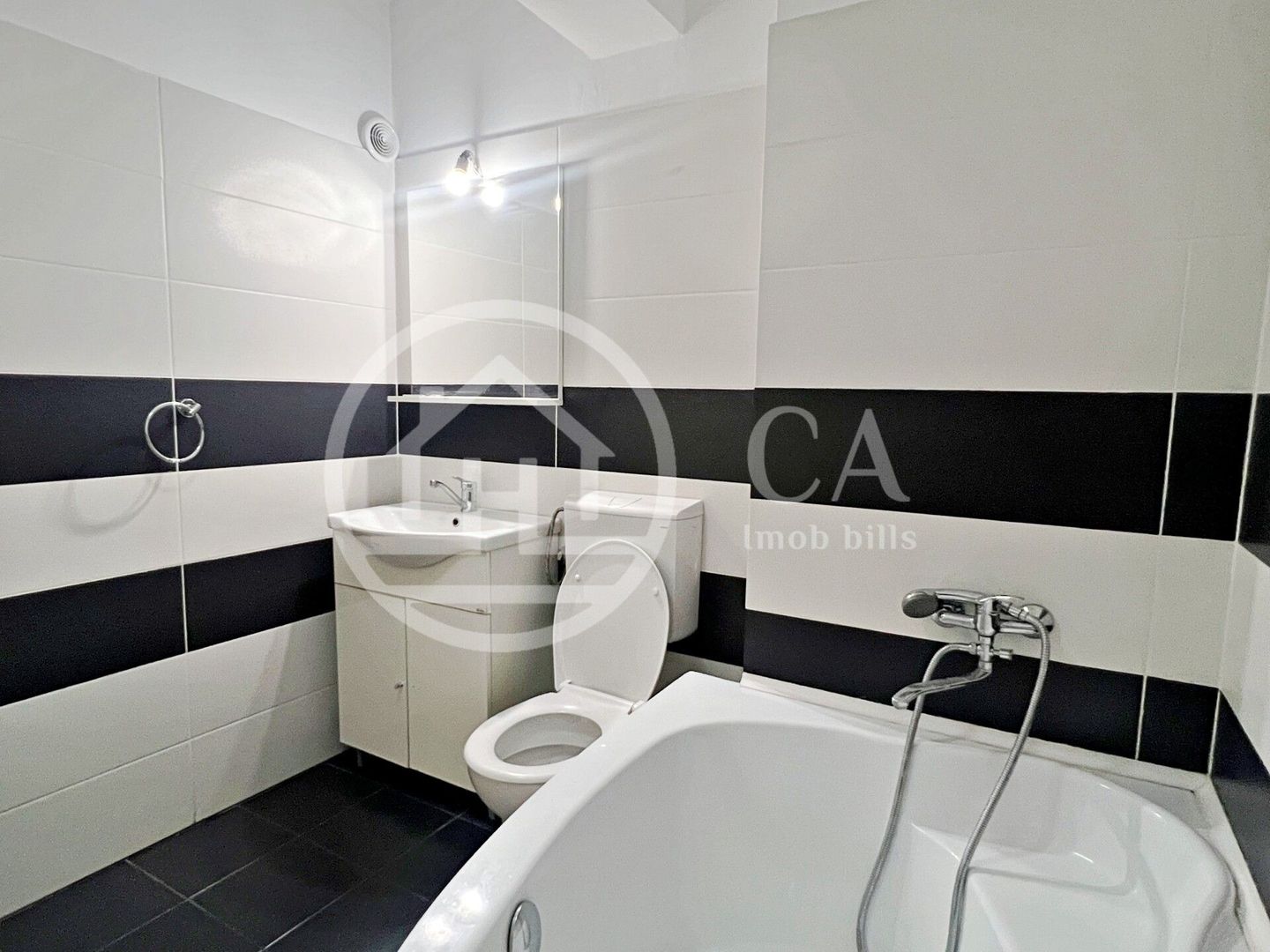 Apartament cu 3 camere de închiriat în zona Iosia, Oradea. - Poză 8