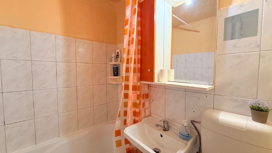 | Apartament de Inchiriat | 2 Camere | Dr.Taberei | Val. Argesului 6 | - Poză 4