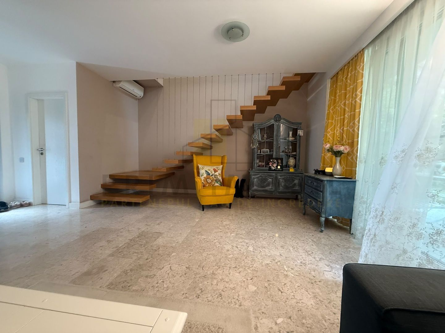 Vila individuala Bucium, 3 camere, curte proprie, mobilata complet, - Poză 3