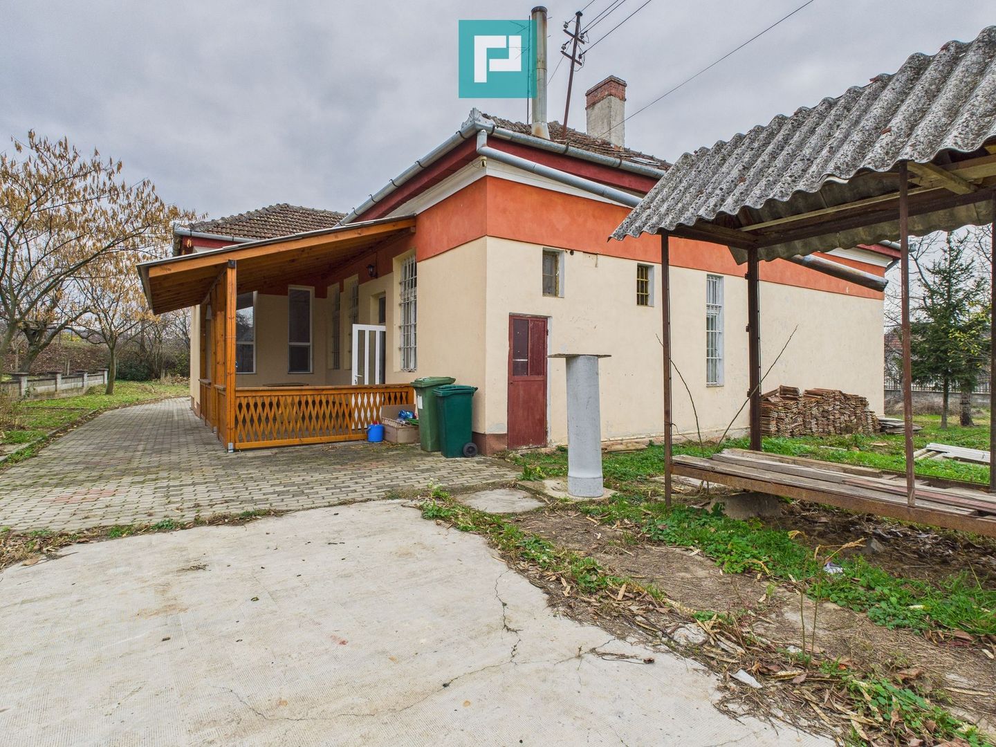 CONAC IMPRESIONANT ÎN GHIOROC - Poză 15