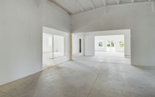 Hală de închiriat 360mp Calea Bodrogului - Poză 1