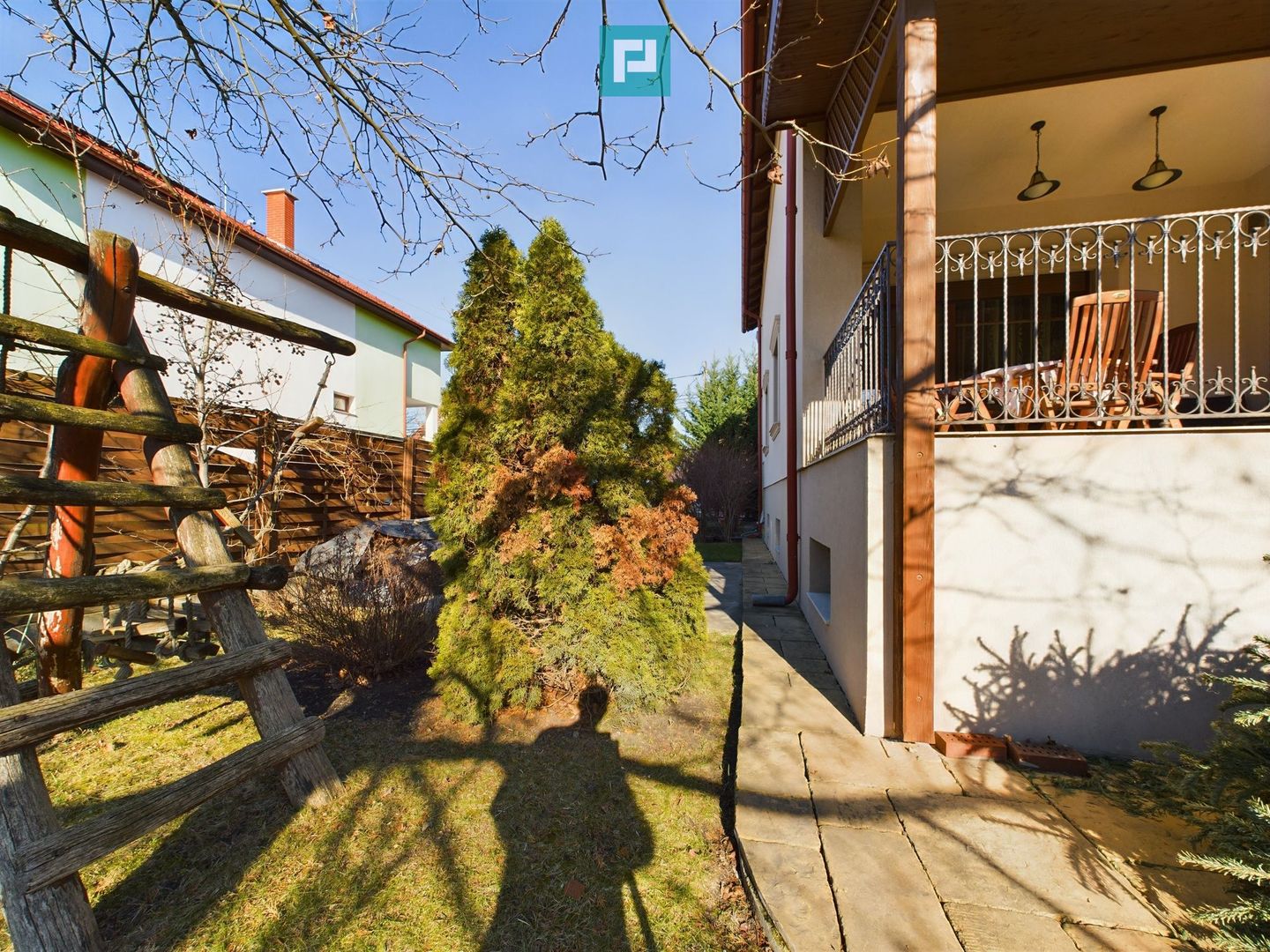 Vilă/casă cu 6 camere 400mp în Dumbrăvița - Poză 32