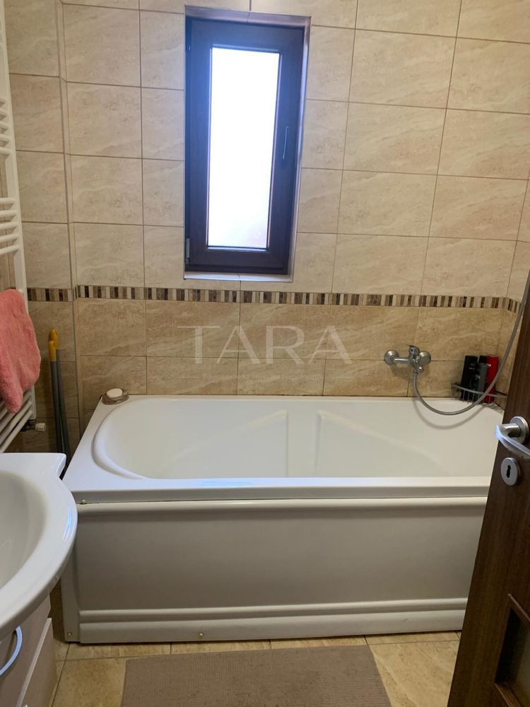 Apartament 3 camere complet mobilat, parcare inclusă, gata de mutare. - Poză 8
