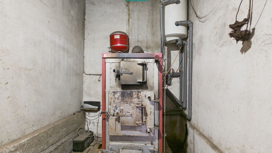 Casă solidă cu 5 camere in localitatea Almaș, Arad - Poză 20