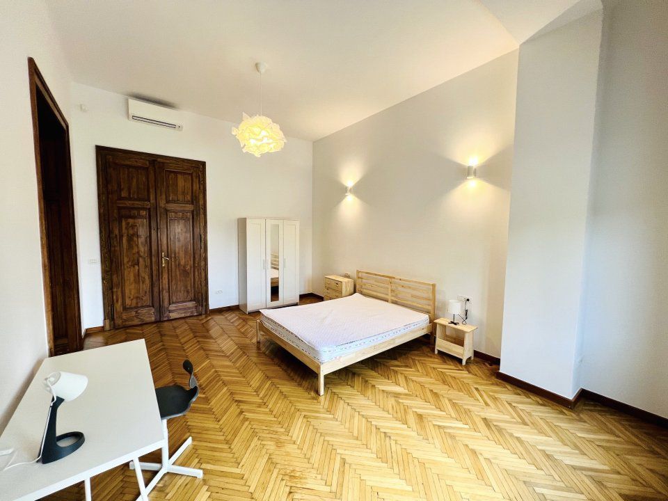 Apartment 3 bedrooms for rent P-ta Victoriei - Poză 1