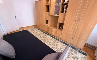 3 camere, situat in Complexul Studentesc, studenti, centrala proprie. - Poză 9