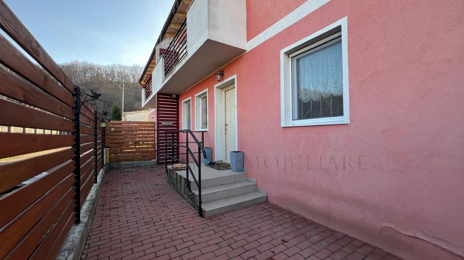 Casa de vanzare in Onesti - Poză 7