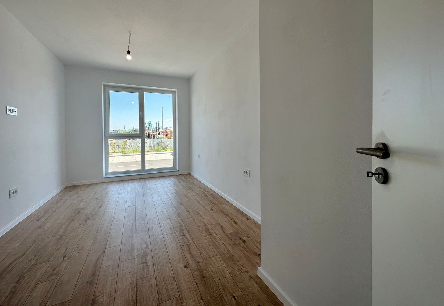 Vindem apartament NOU faza 5 Coresi Avantgarden - Poză 9
