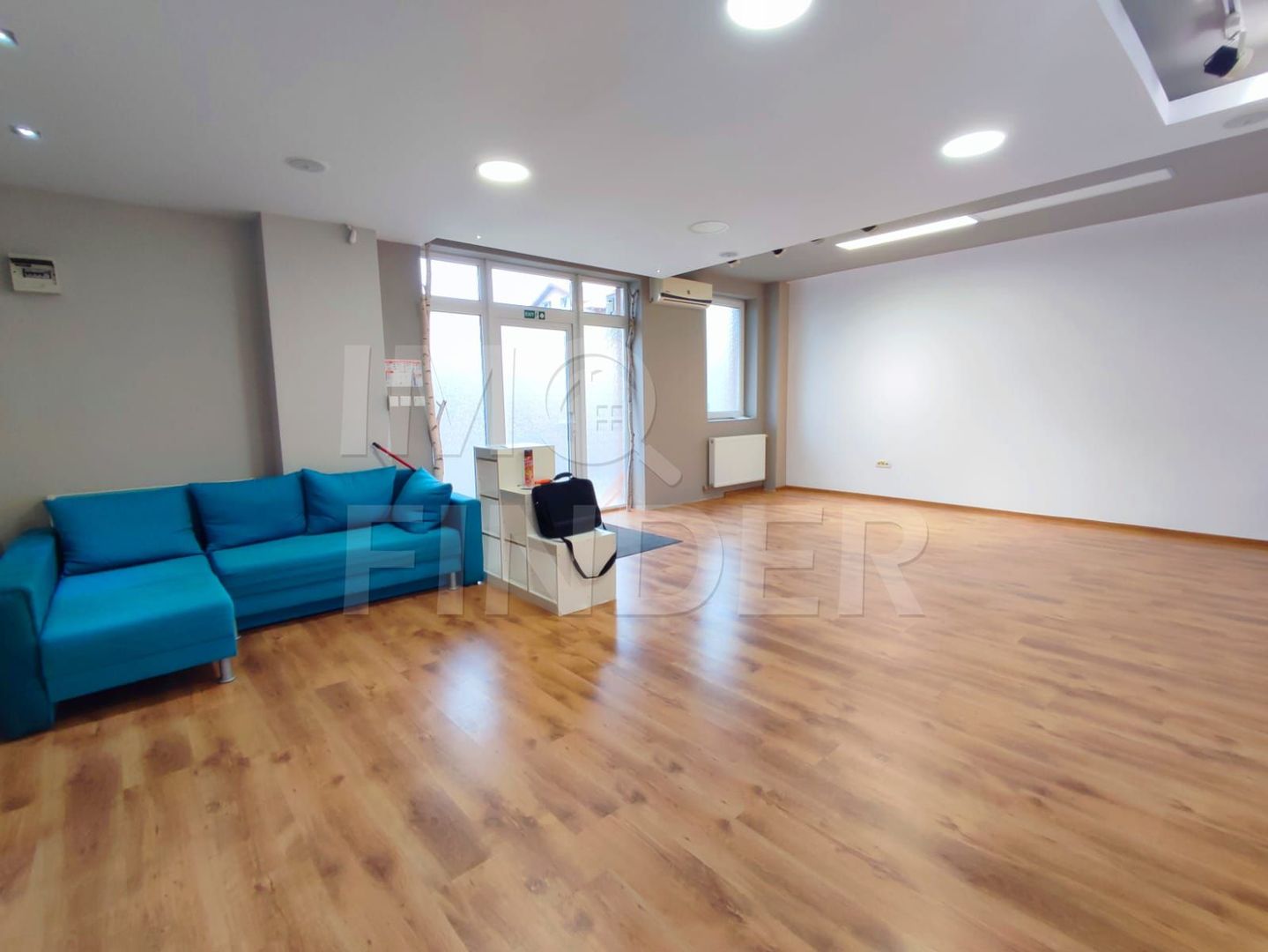 Spatiu comercial cu 2 locuri de Parcare in Buna ZIua - Poză 2