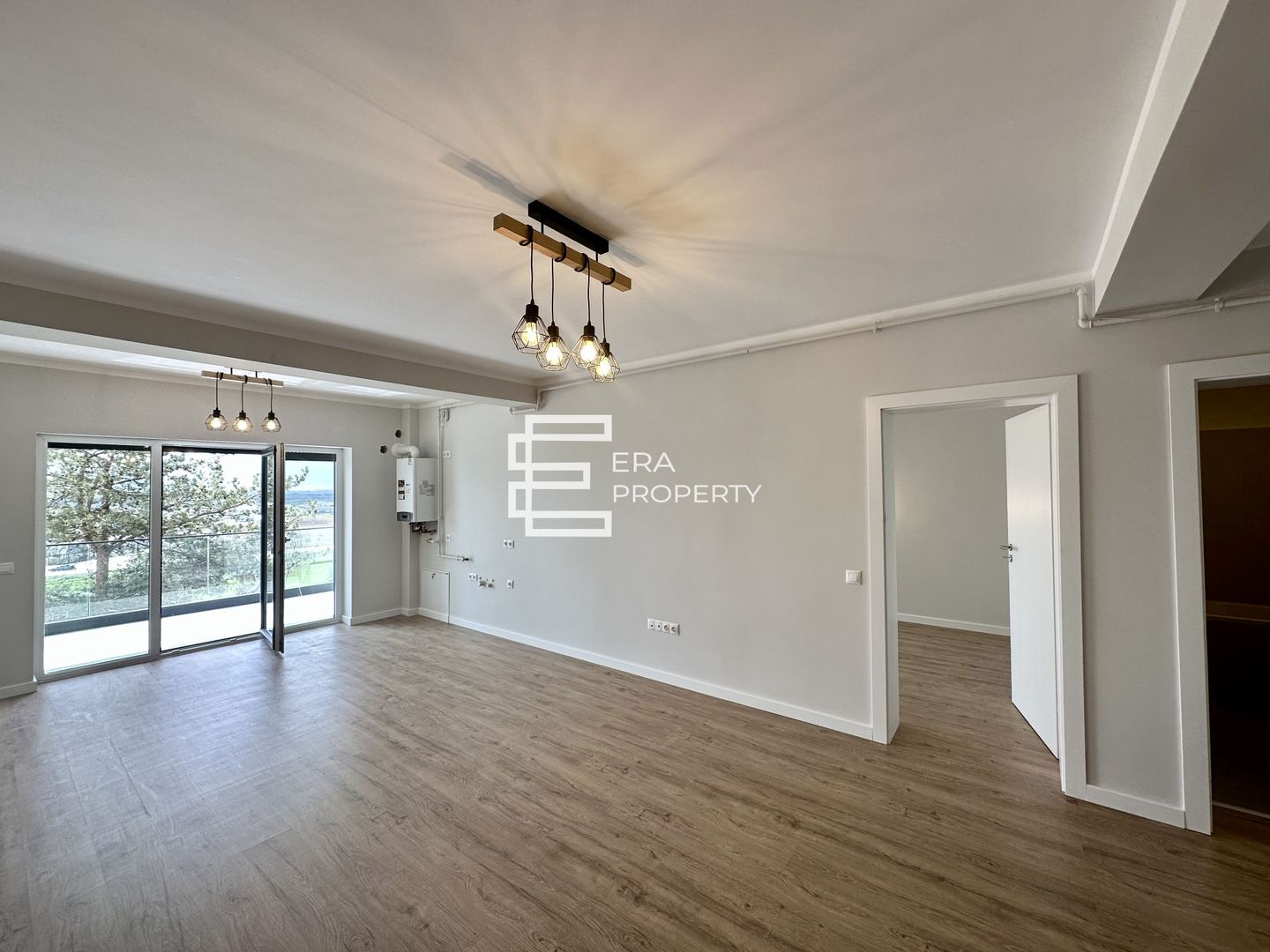 Apartament 2 camere - etaj 1- terasa 18 mp - zona Aeroport Sibiu - Poză 4