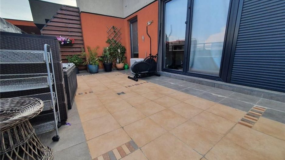 Apart Aradului -Iris - Poză 3