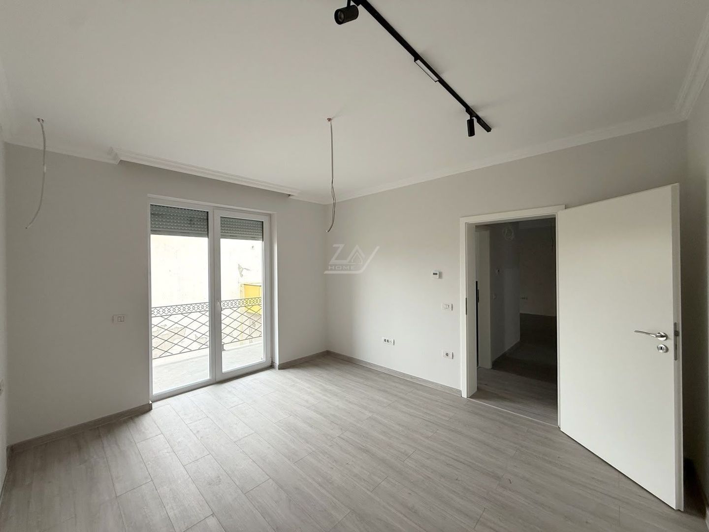 Bloc finalizat Etaj 1. Finisaje premium. Loc de parcare. - Poză 6