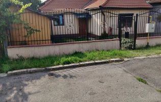 Casă 2 camere Str. Danton