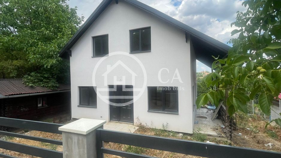 Casă de vânzare cu 3 camere in Paleu, Bihor - Poză 1