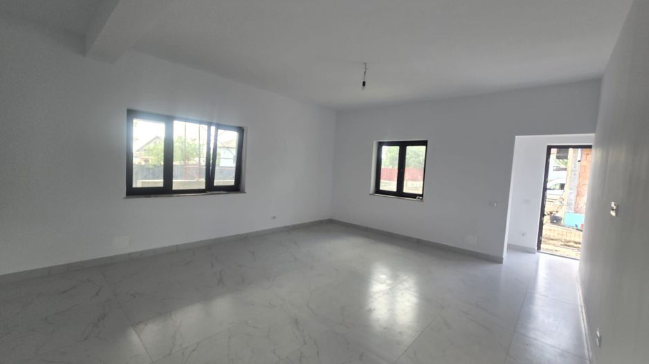 Casă Nouă Modernă de Vânzare –Sărata, Bacău,Confort, Spațiu și Liniste - Poză 24
