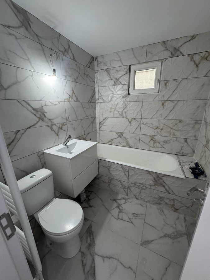 Vanzare Apartament 2 Camere Calea  Vitan intersectia Mihai Bravu - Poză 16