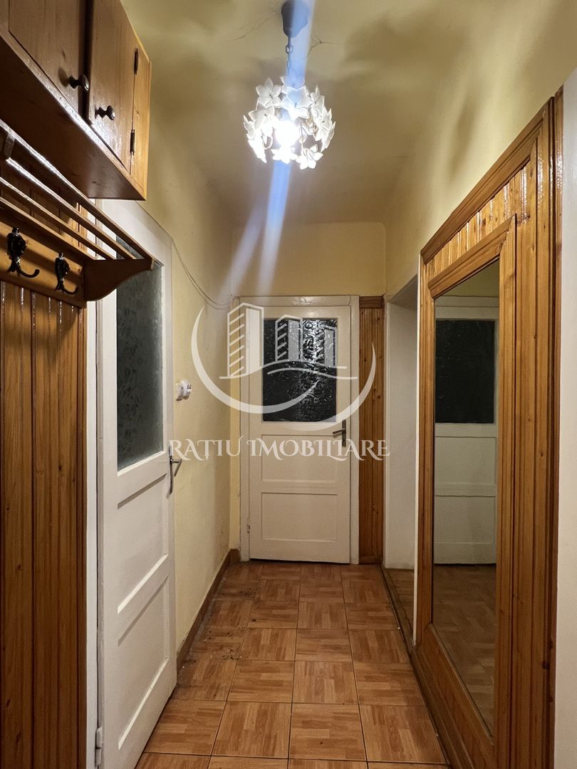 Apartament cu 2 camere | Parcare Supraterana | etajul 1 | Central | Oradea - Poză 3