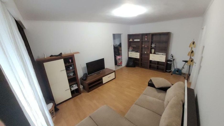 Apartament spatios, 3 camere Titan - Poză 3