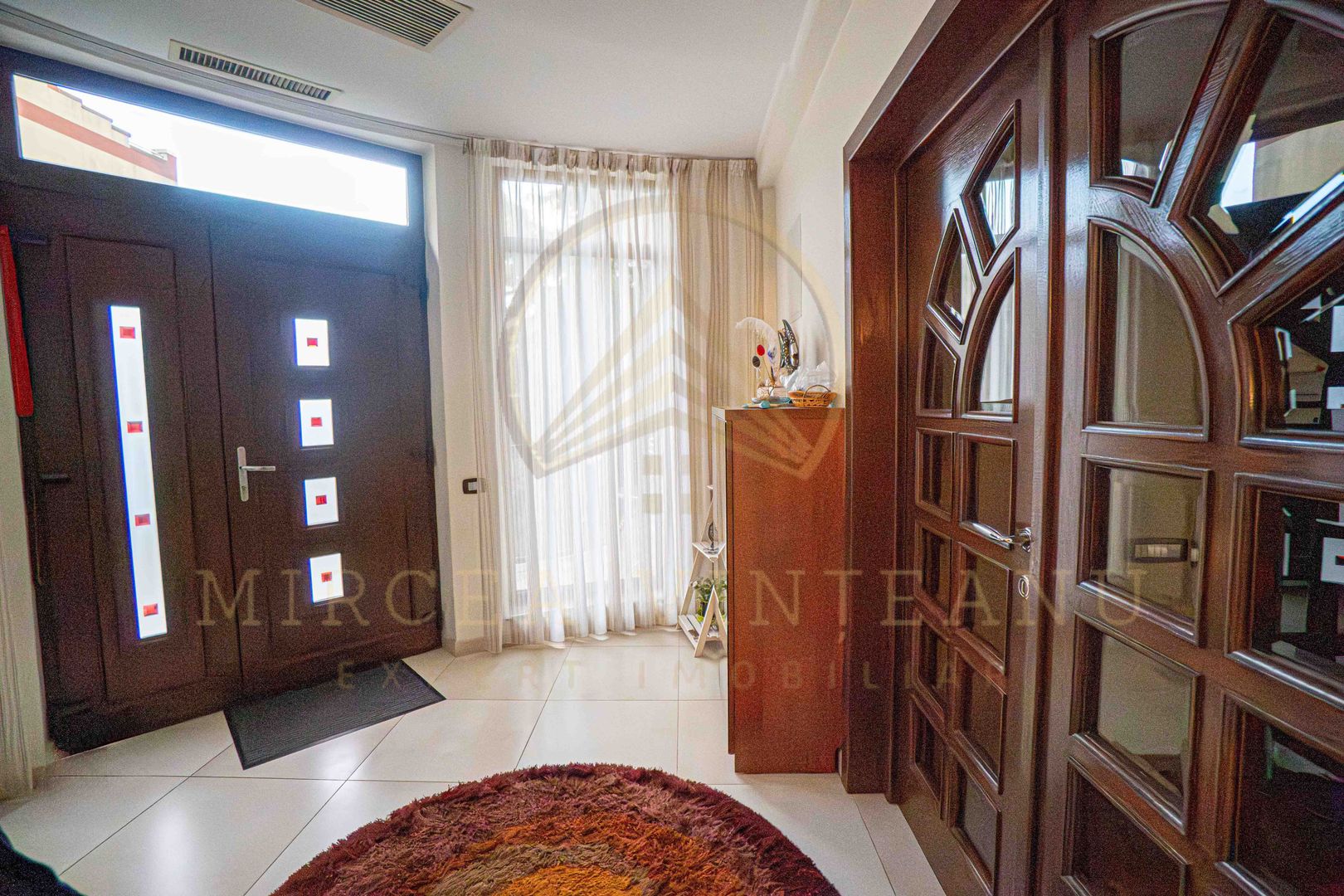 DACIA - Vila D+P+1E+M, teren 780 mp, deschidere 24 ml. - Poză 9