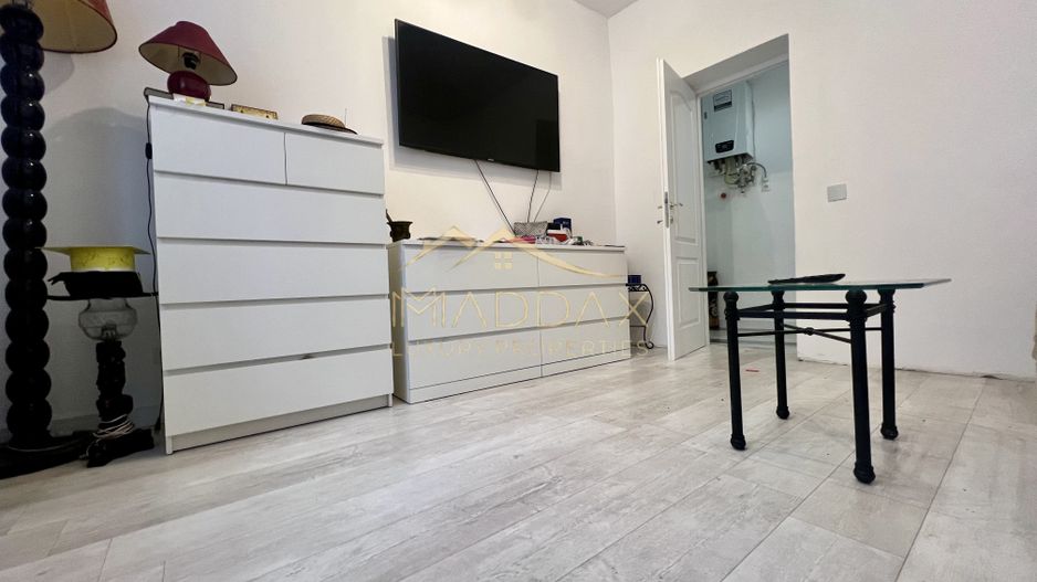 Casa **8 camere** // Domenii - Poză 10