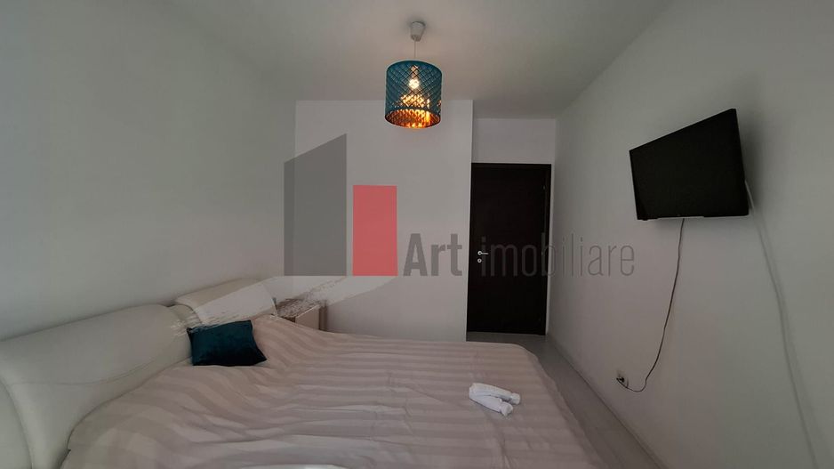 Apartament Piata Unirii, bloc 2013,  liber - Poză 8