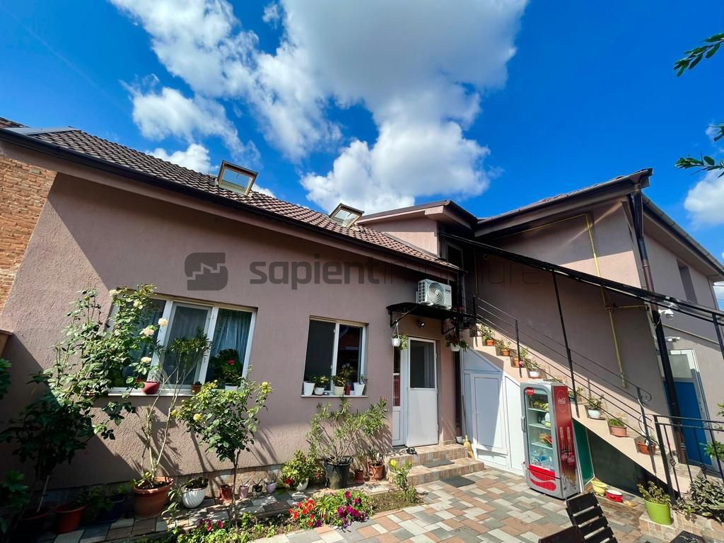 Sapient | Casa cu 2 nivele in Oradea - Poză 11