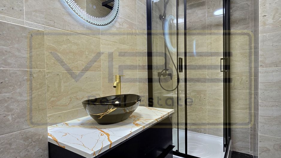 Copou- 3 camere 2 bai- decomandat- modern- parcare subterana - Poză 19