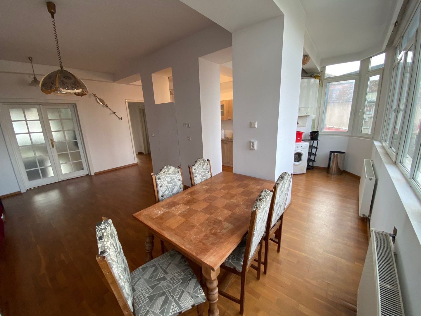 Apartament 5 camere  zona Cetatii - Poză 1