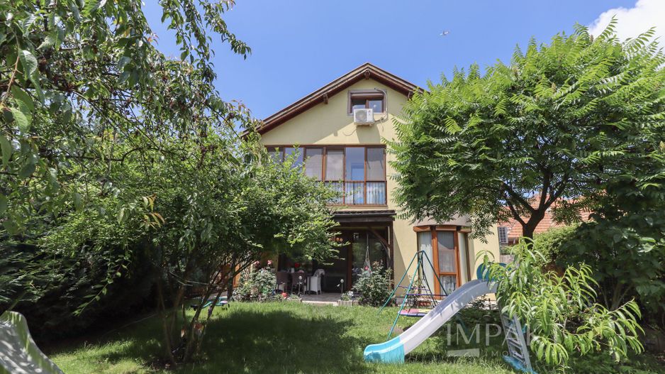 Casa individuala superba de vanzare, cartier Andrei Muresanu! - Poză 1