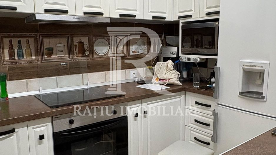 Apartament cu 3 camere | Zona Centrala | Oradea - Poză 13