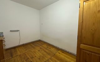 Casă cu teren de 890 mp/ Cartier Gruia - Poză 5