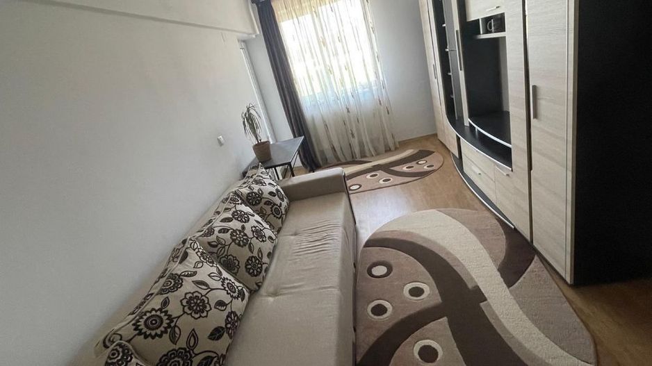 Vand apartament 3 camere, etaj intermediar, lift, 70 mp. - Poză 6